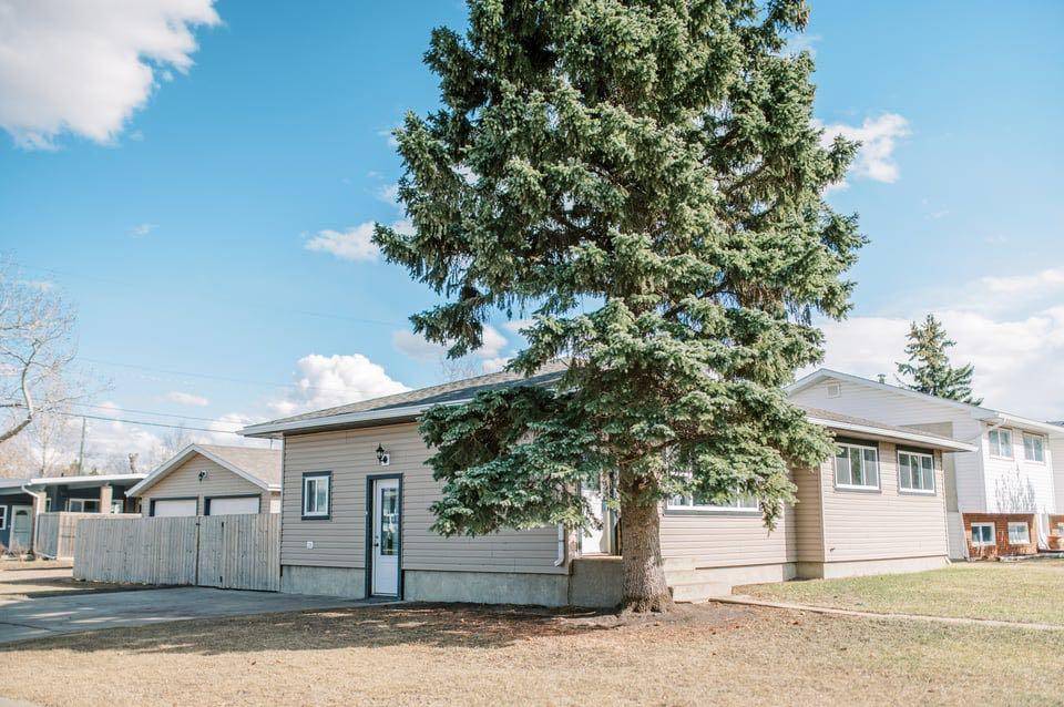 Stettler, AB T0C2L1,4023 58 ST