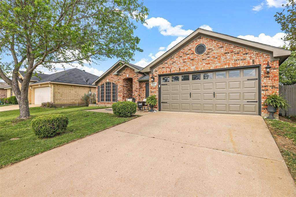 Burleson, TX 76028,1024 Cedar Ridge Lane