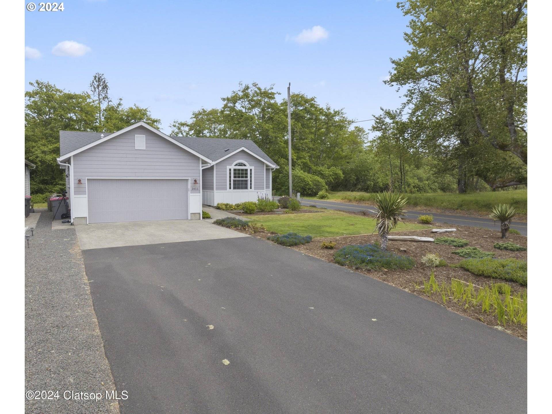 Gearhart, OR 97138,1611 BRIARWOOD LN