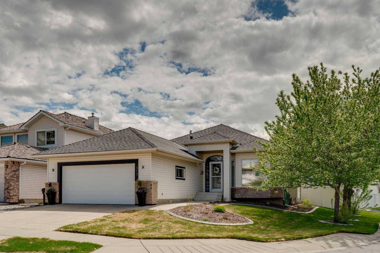 Calgary, AB T2C 4K3,313 Riverview CIR SE