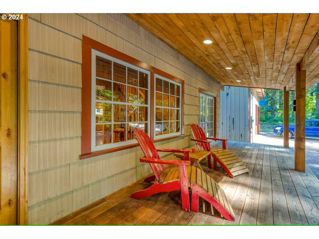 Rhododendron, OR 97049,24700 E HEMLOCK DR