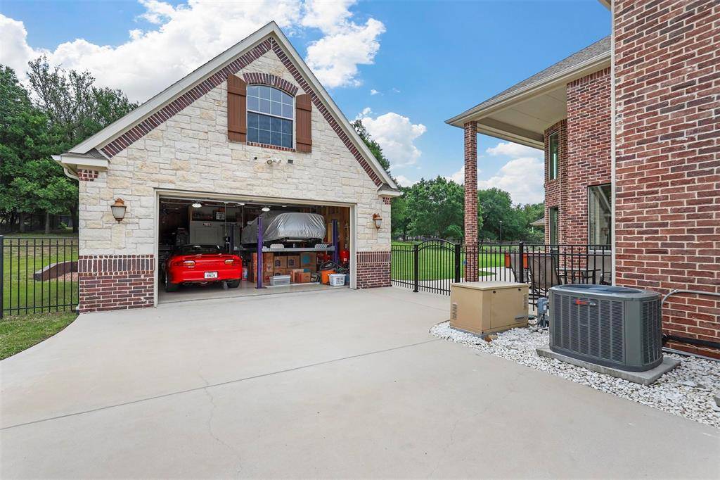 Azle, TX 76020,132 Rustling Elm Way