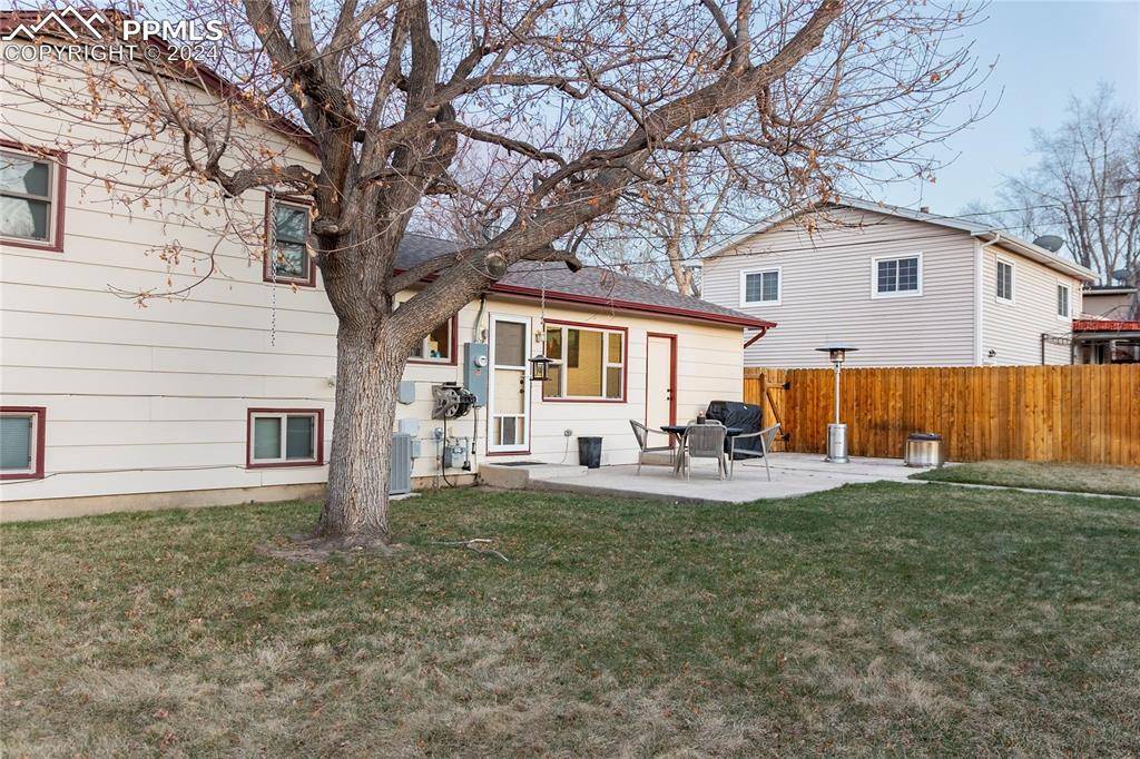 Colorado Springs, CO 80909,1424 Monteagle ST