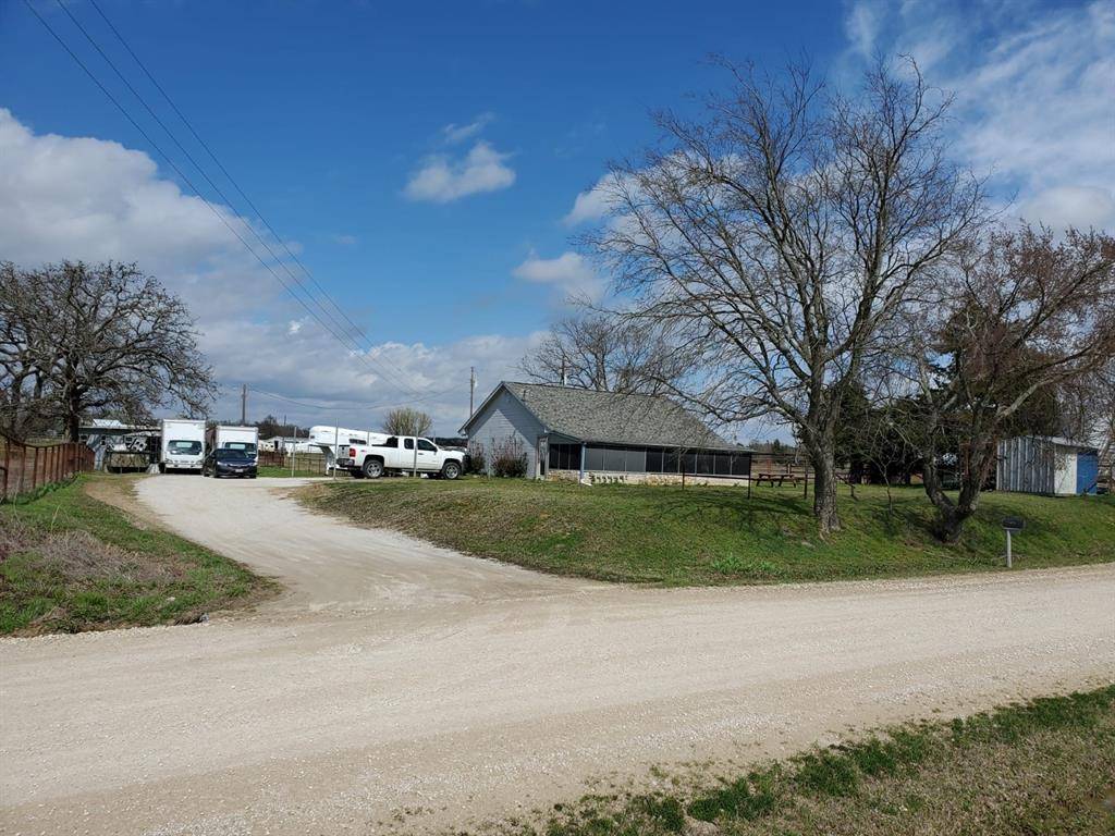 Whitesboro, TX 76273,563 CR 176