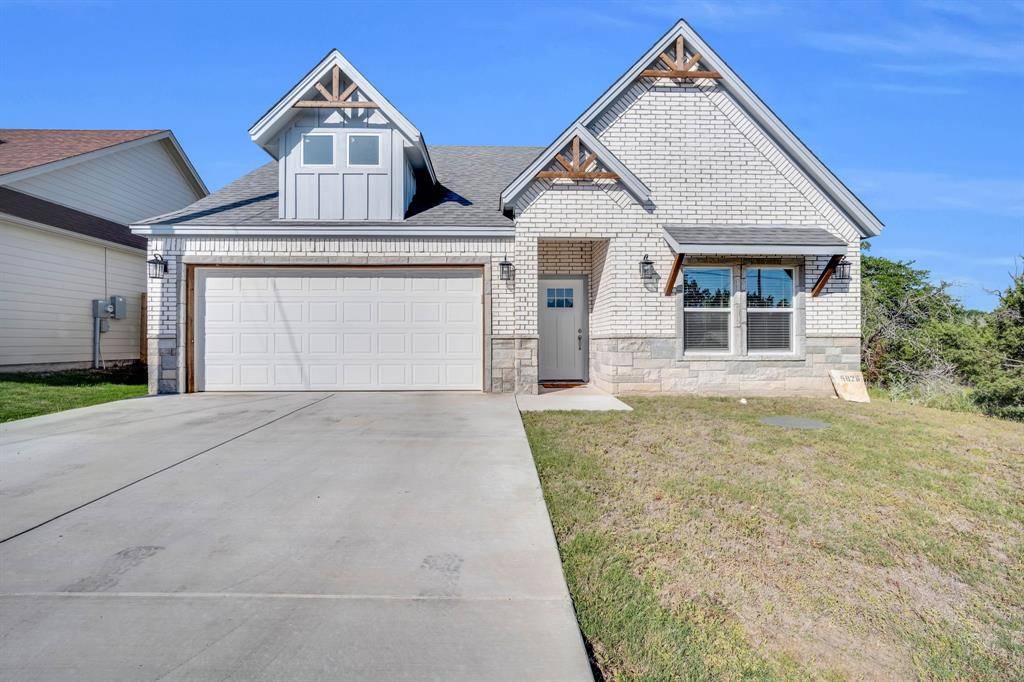 Granbury, TX 76048,5826 Black Pine Circle