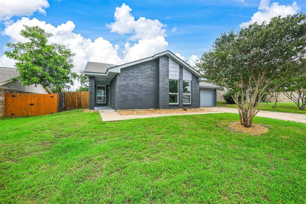 Watauga, TX 76148,6464 Highview Terrace