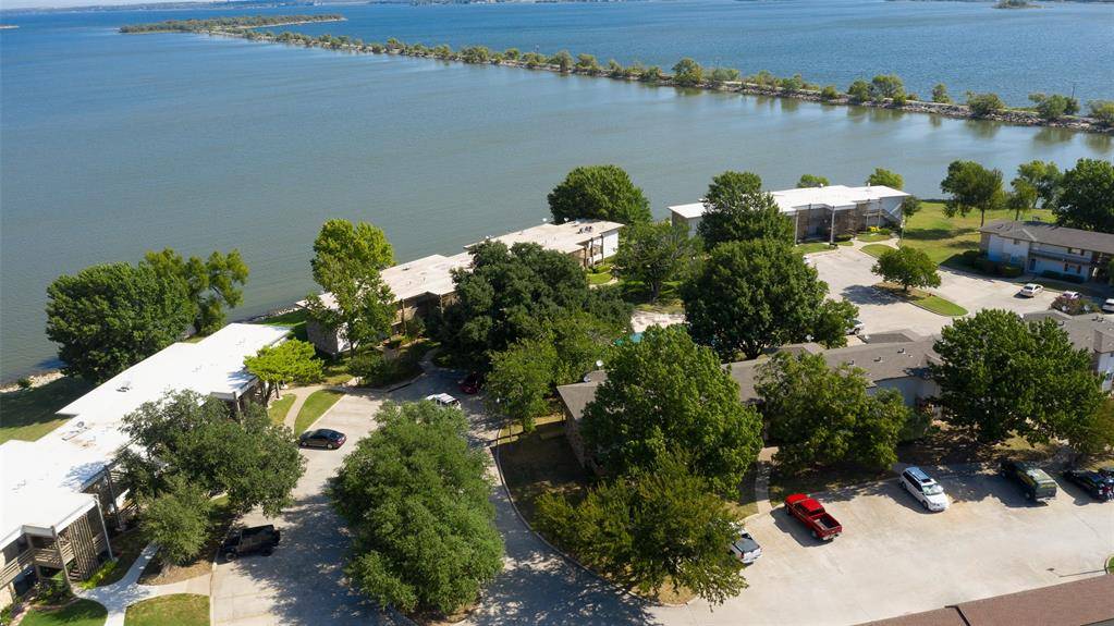 Runaway Bay, TX 76426,109 Harbor Drive #207