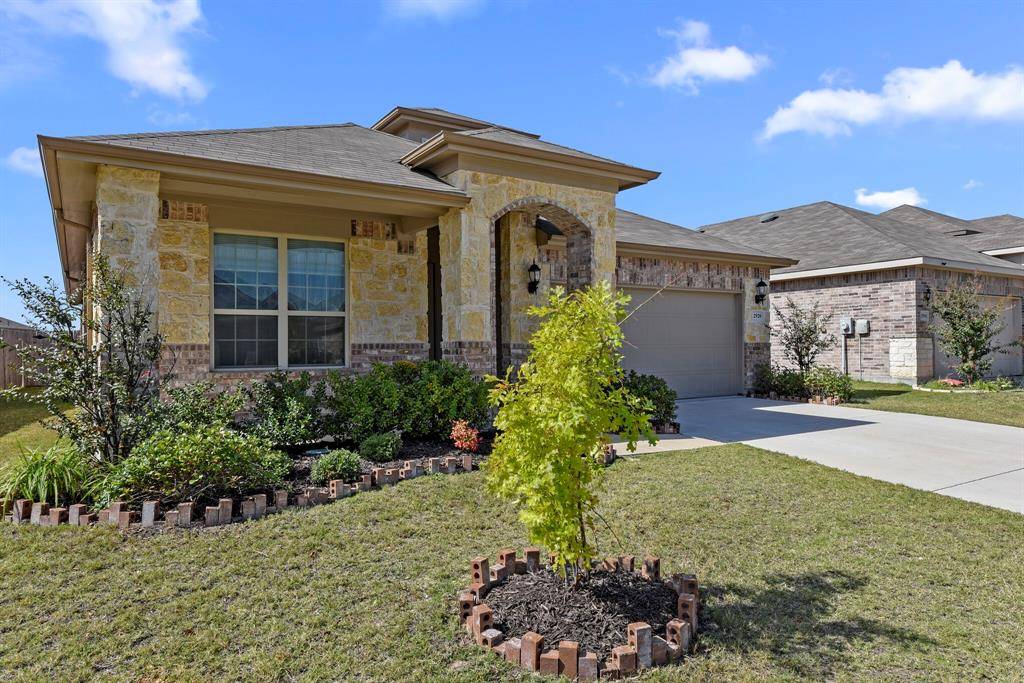 Fort Worth, TX 76108,2920 Big Horn Bluff Court