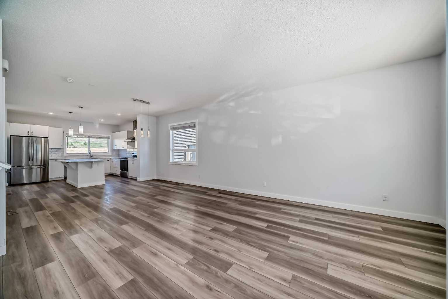 Calgary, AB T2X 4Y8,291 Wolf Creek Way SE