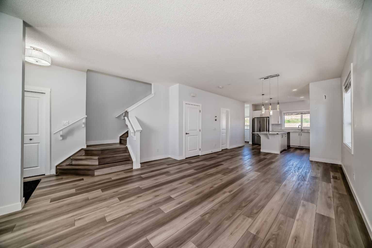 Calgary, AB T2X 4Y8,291 Wolf Creek Way SE