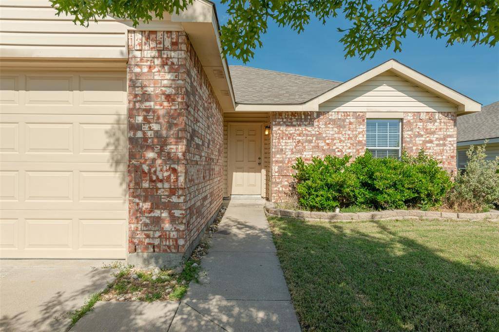 Fort Worth, TX 76052,14004 Silkwood Drive