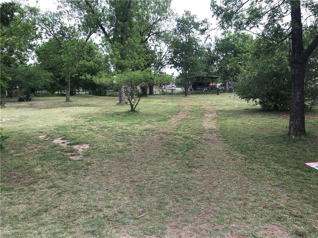 Comanche, TX 76442,609 611 E Duncan Avenue