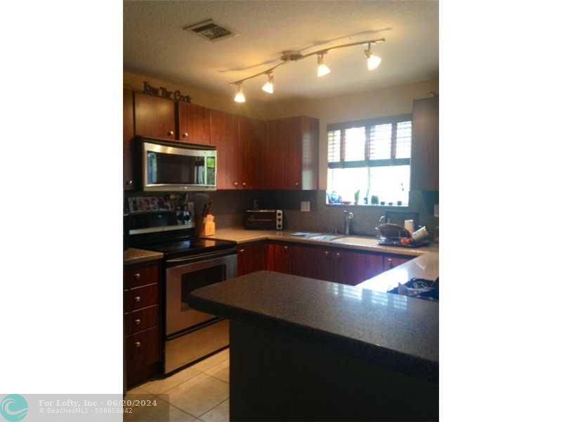 Cooper City, FL 33328,5945 SW 99 TE  #5945