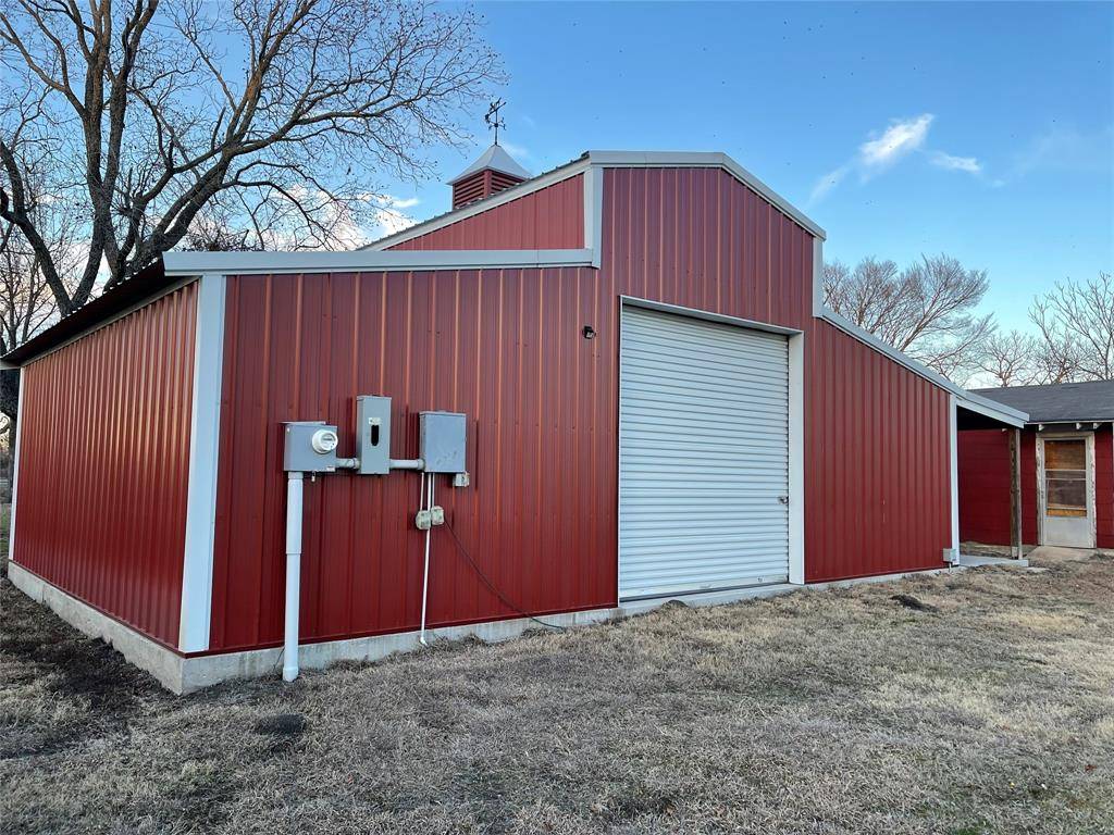 Trenton, TX 75490,407 E Saunders Street