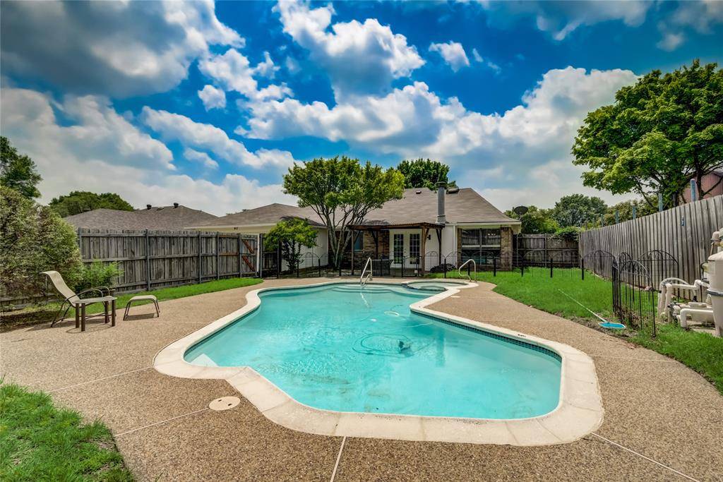 Plano, TX 75025,917 Baxter Drive