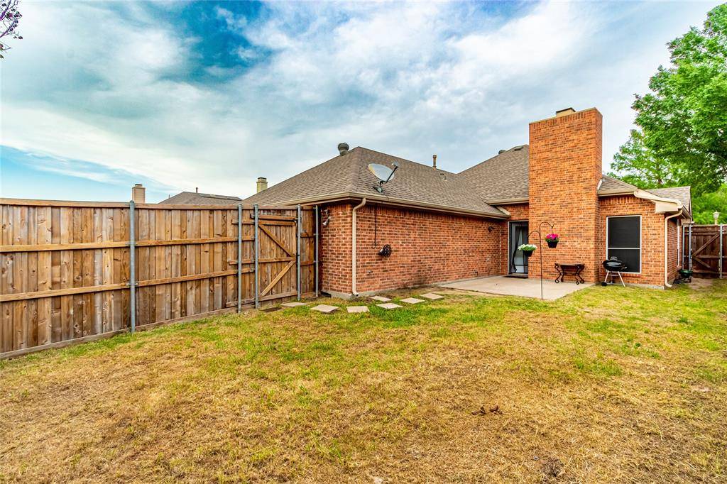 The Colony, TX 75056,5638 Westwood Lane