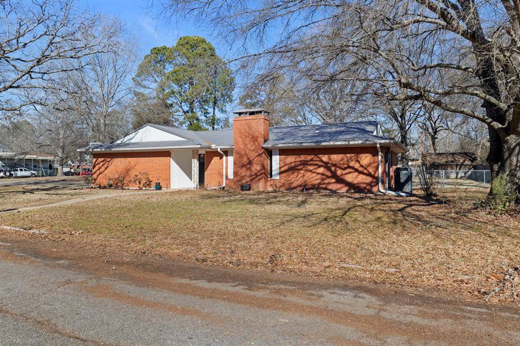 Naples, TX 75568,100 Elmwood Street