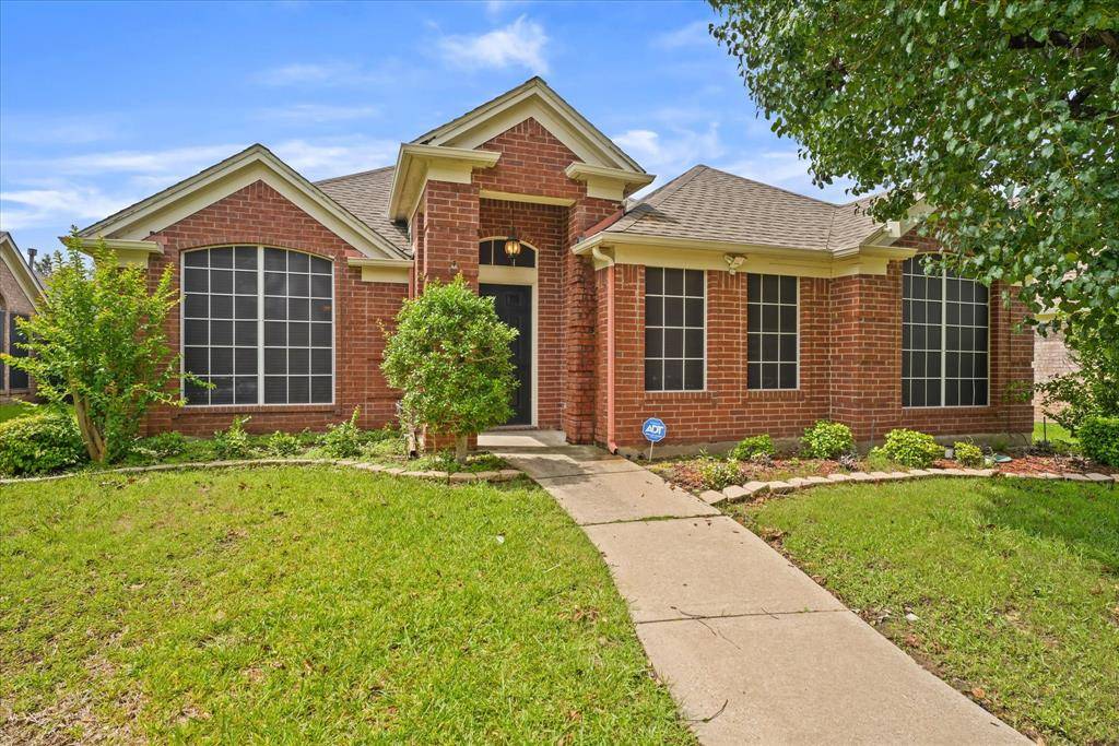 Irving, TX 75063,206 Dorsett Court