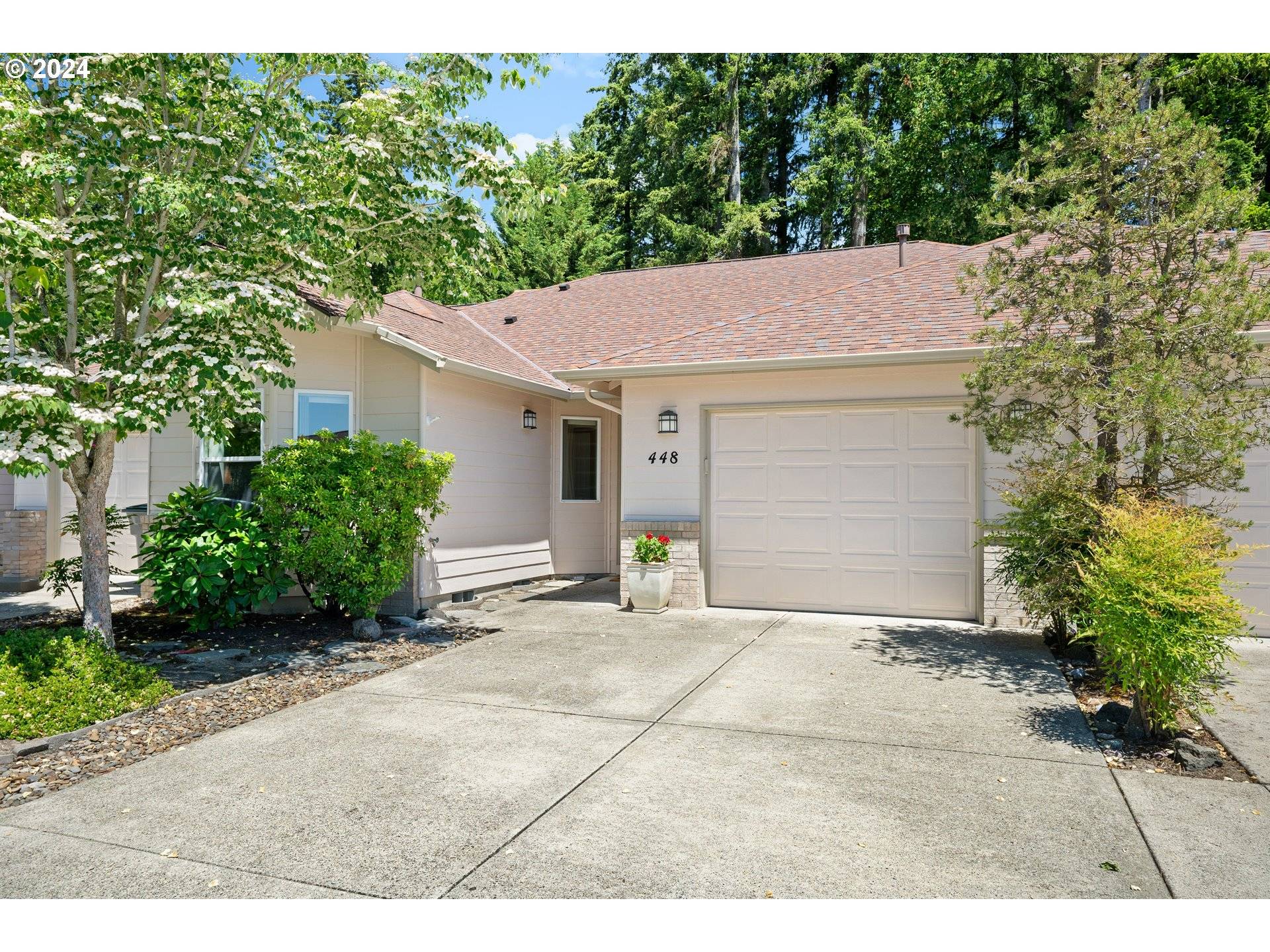 Mc Minnville, OR 97128,448 NE FIRCREST PL