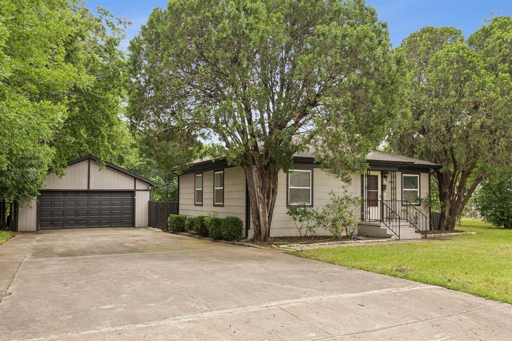 River Oaks, TX 76114,4849 Sherwood Drive