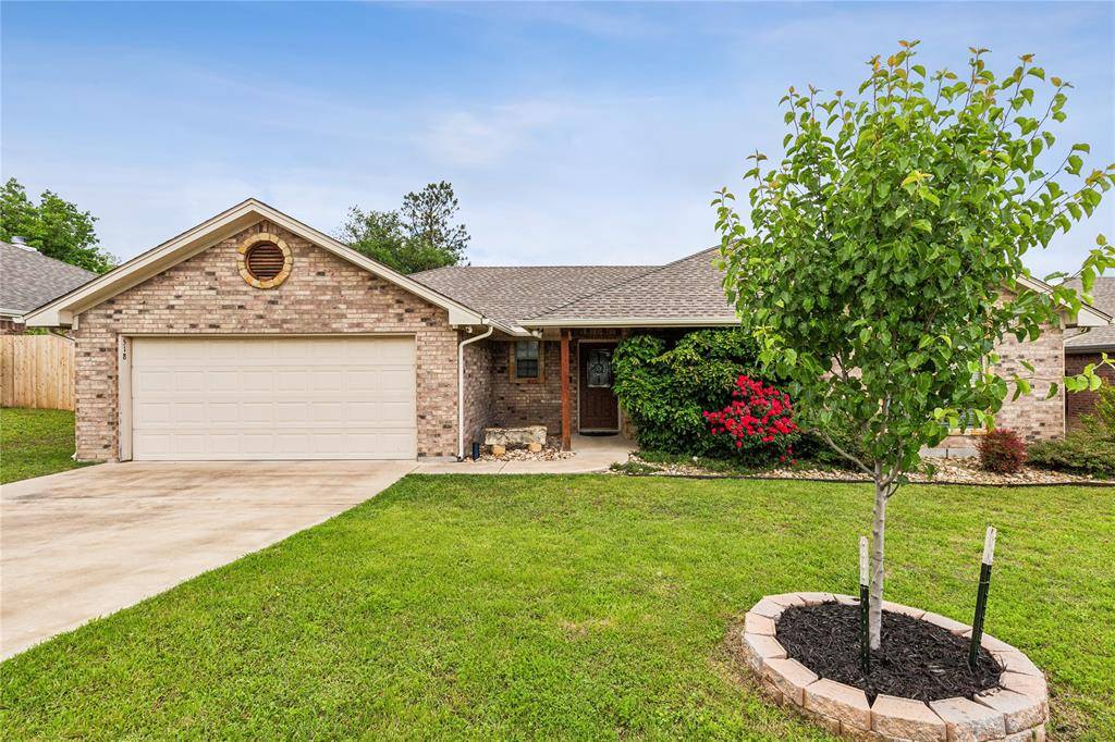 Weatherford, TX 76085,518 Sweetwater Drive