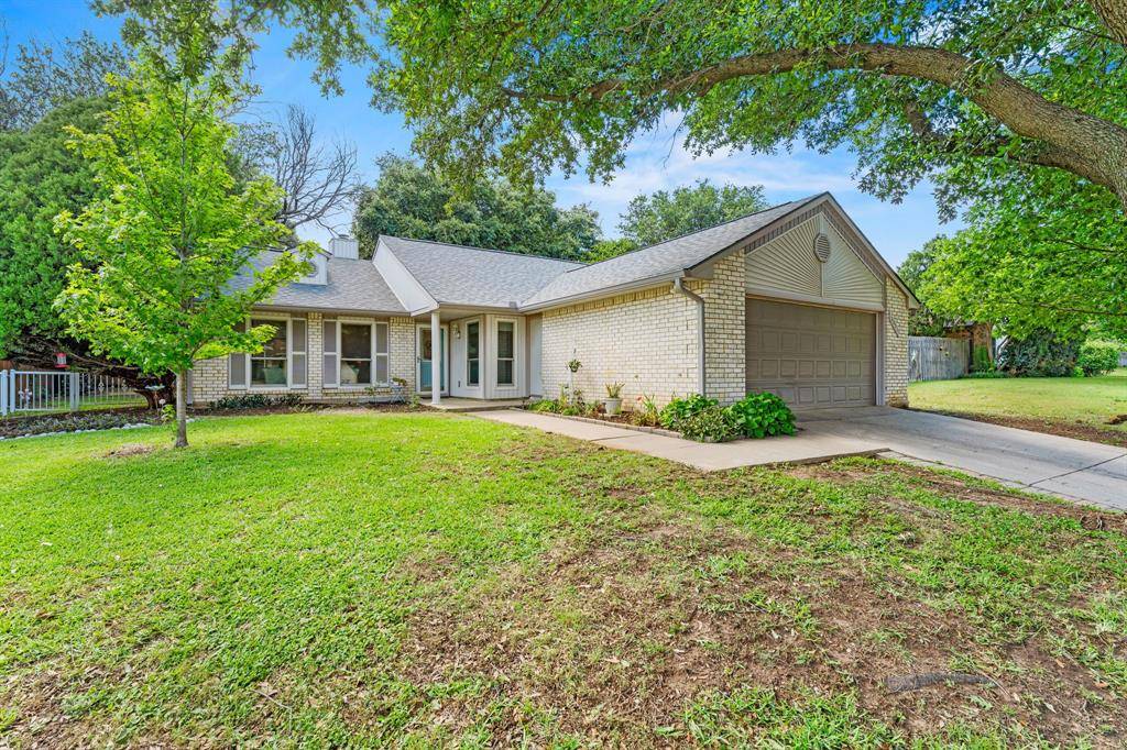 Bedford, TX 76021,2531 Chinaberry Drive