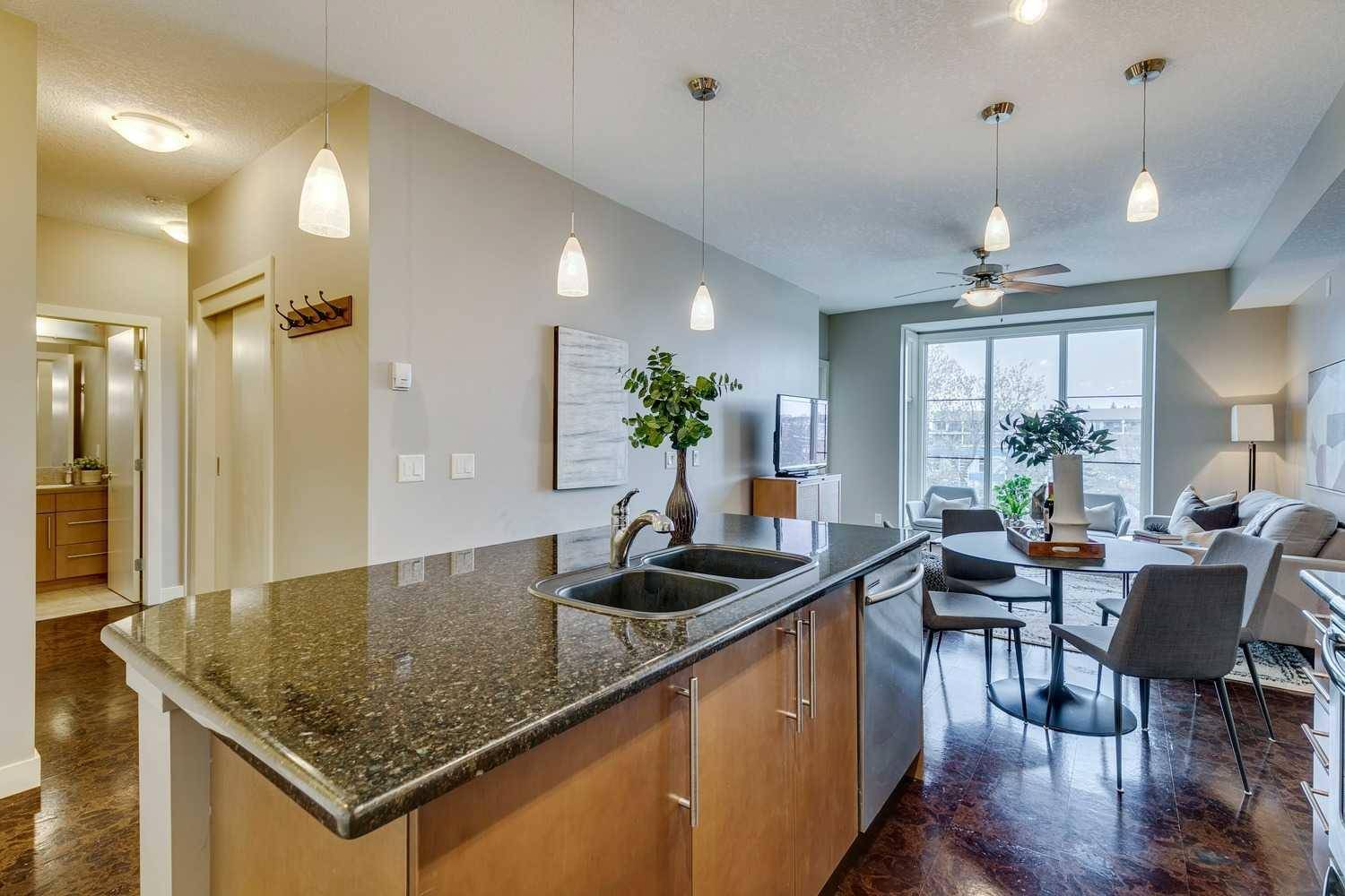 Calgary, AB T2T 3T5,2307 14 ST SW #305