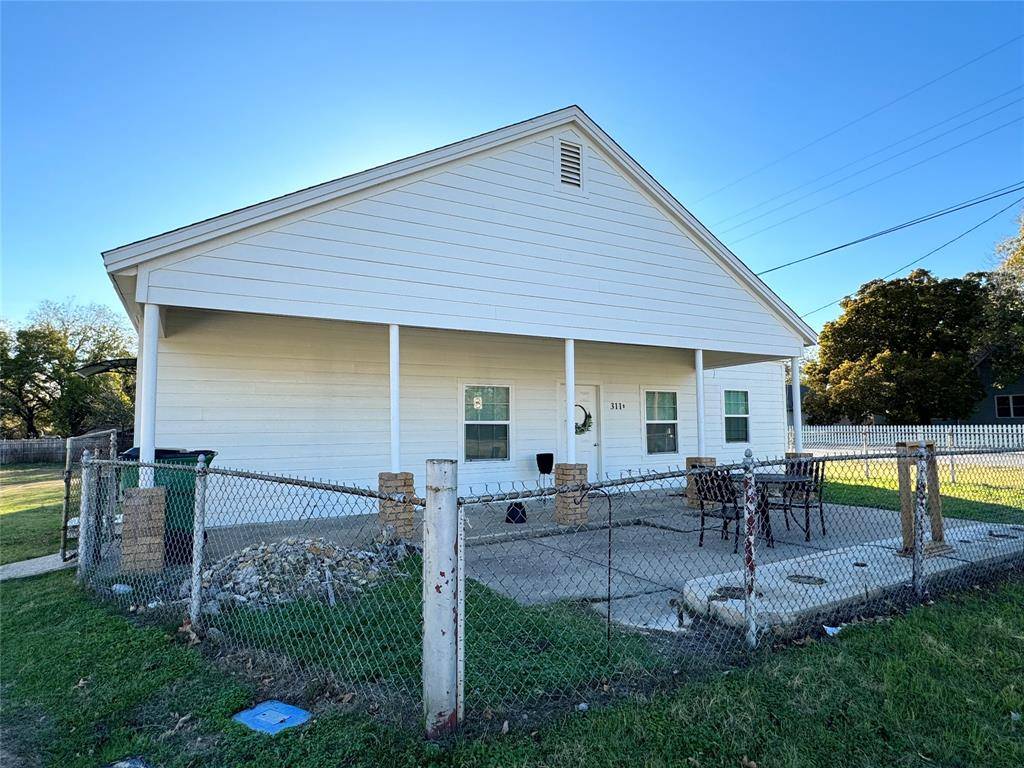 Alvord, TX 76225,311 W Franklin Street