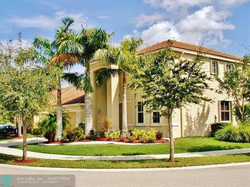 Weston, FL 33327,917 TULIP CIR