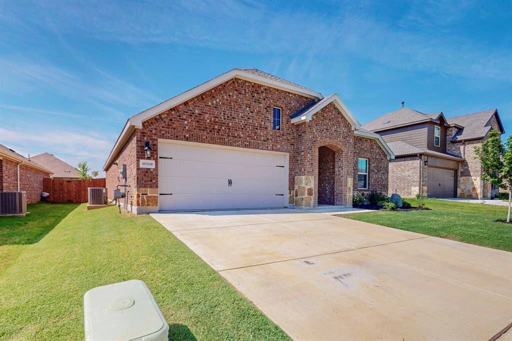 Aubrey, TX 76227,10308 Autumn Leaves Lane