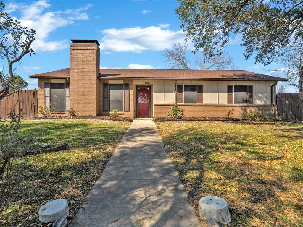 Lancaster, TX 75146,1301 Oakbluff Drive