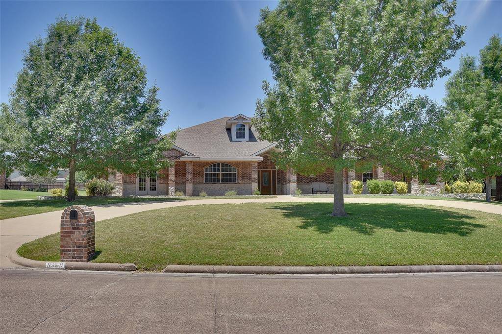 Sachse, TX 75048,5209 Heritage Circle