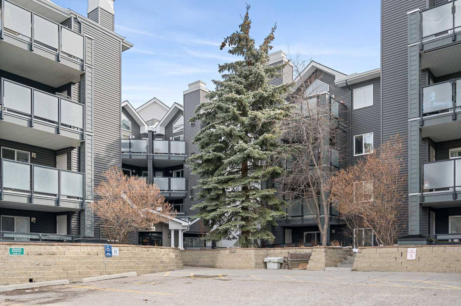 Calgary, AB T3H 3K6,20 Sierra Morena Mews SW #407