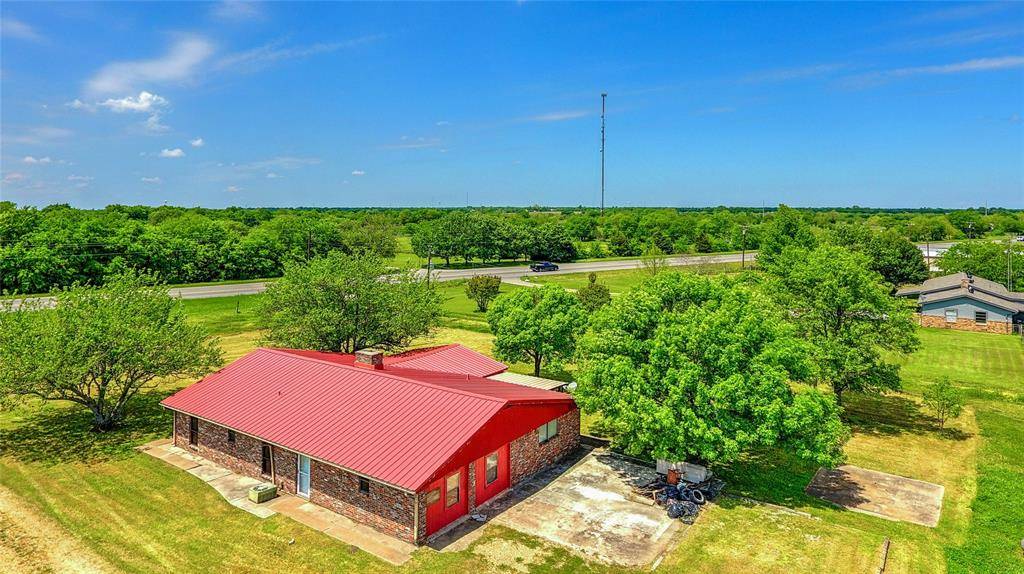 Bonham, TX 75418,1505 S State Highway 121