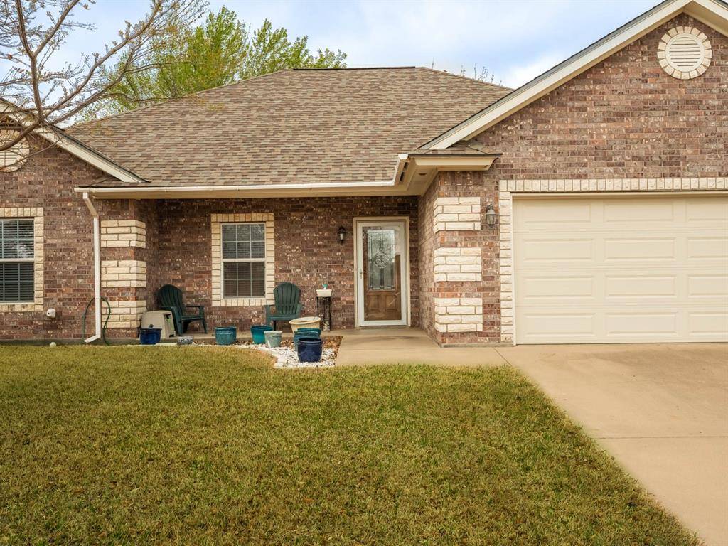 Stephenville, TX 76401,1418 Oakwood Drive