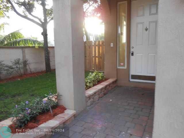 Dania Beach, FL 33312,2700 Treasure Cove Cir  #27