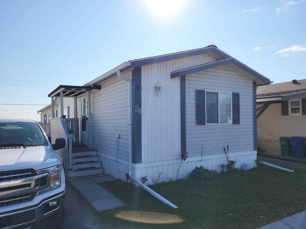 Calgary, AB T2A 7X2,1101 84th ST NE #28