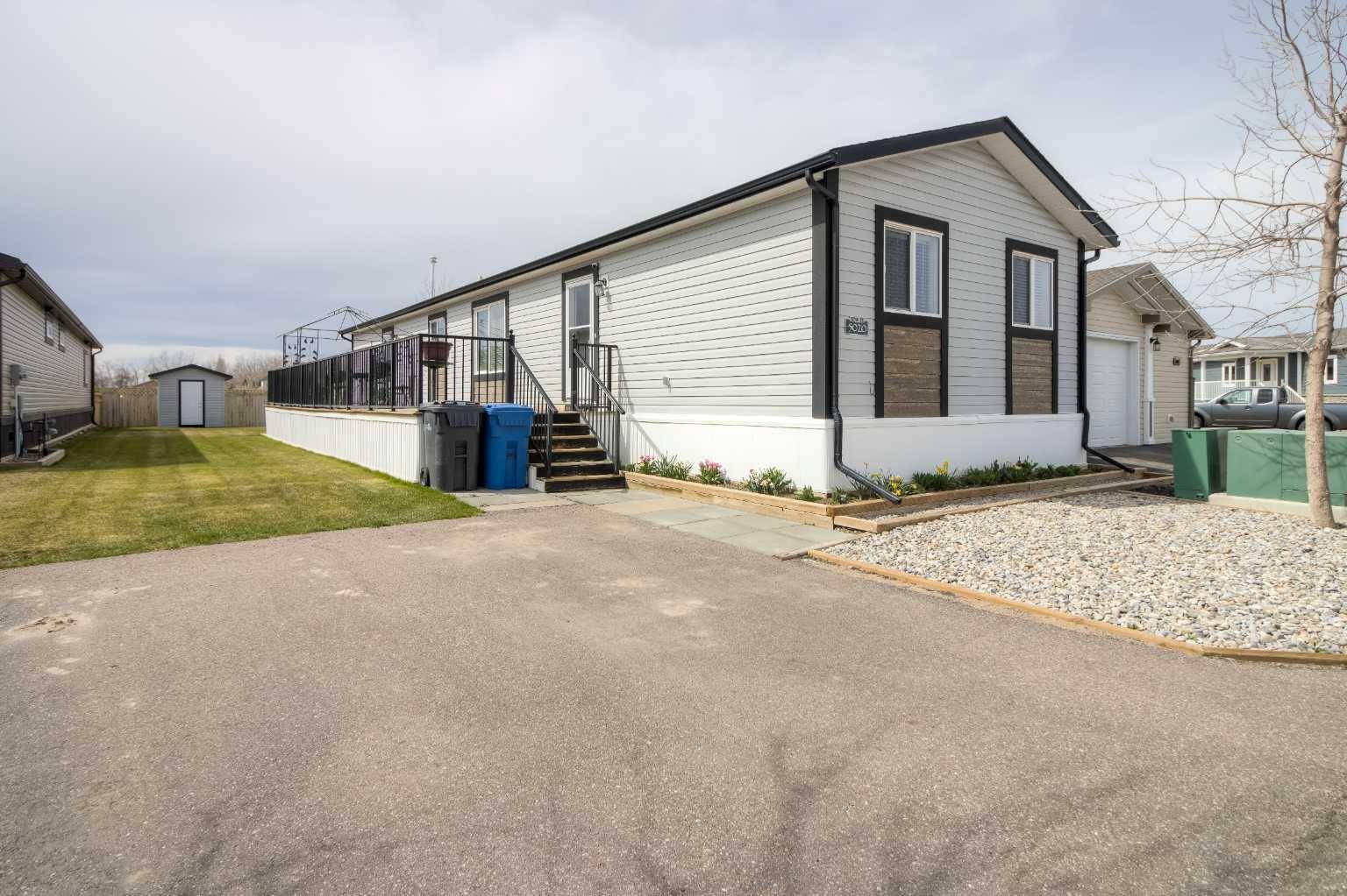 Coaldale, AB T1M 0C6,5020 Applewood RD