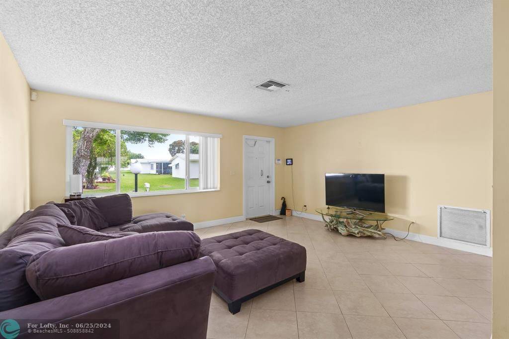 Plantation, FL 33322,8861 NW 10th Pl