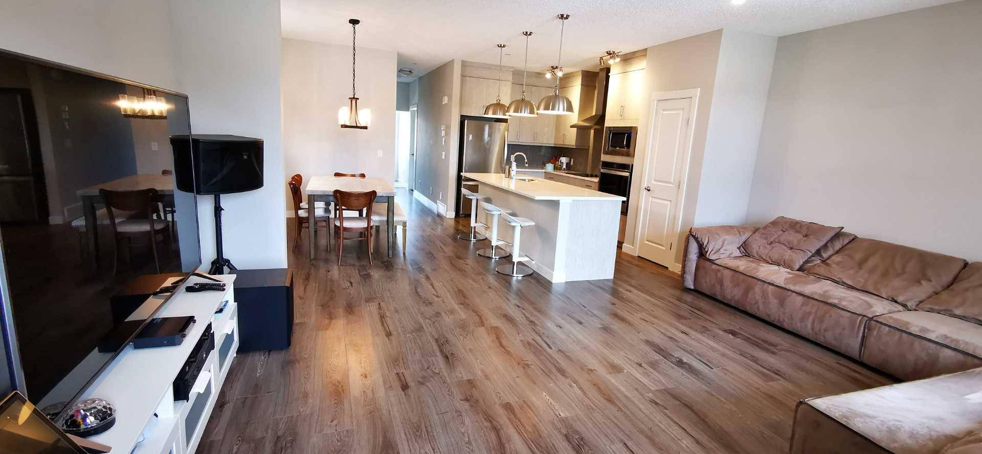 Calgary, AB T4B3P6,170 Howse Common NE