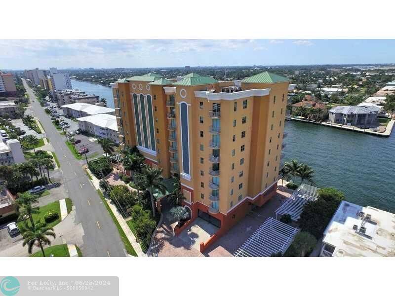 Pompano Beach, FL 33062,821 N Riverside Dr  #802