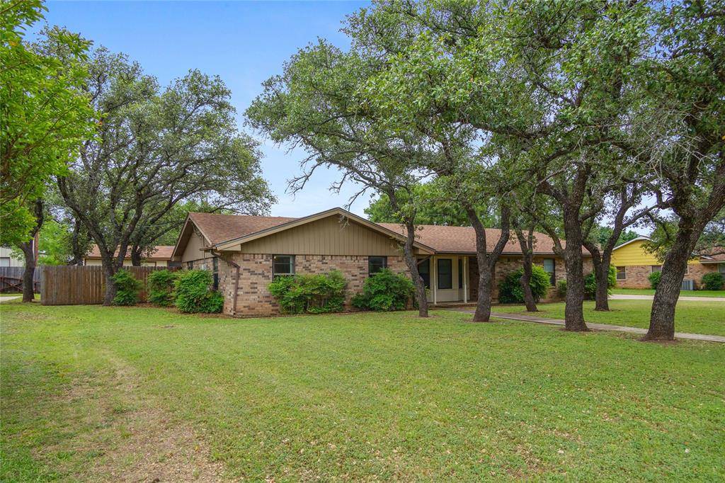 Brownwood, TX 76801,107 Ivanhoe Lane