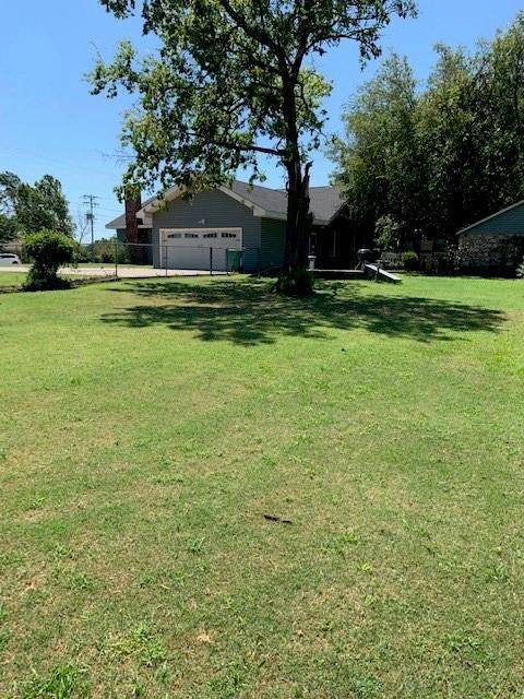 Bowie, TX 76230,1102 Central Avenue