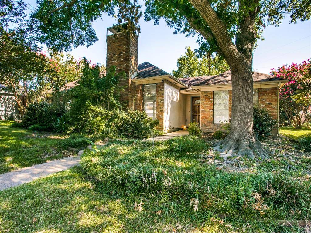 Dallas, TX 75248,6039 Blue Mist Lane