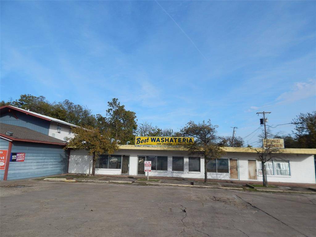 Commerce, TX 75428,1818 Monroe Street