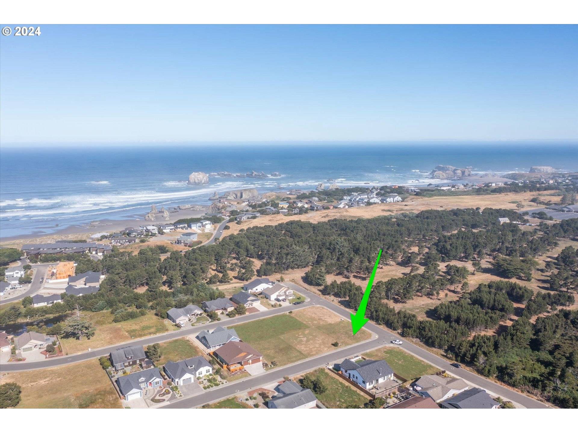 Bandon, OR 97411,2646 SPINNAKER DR