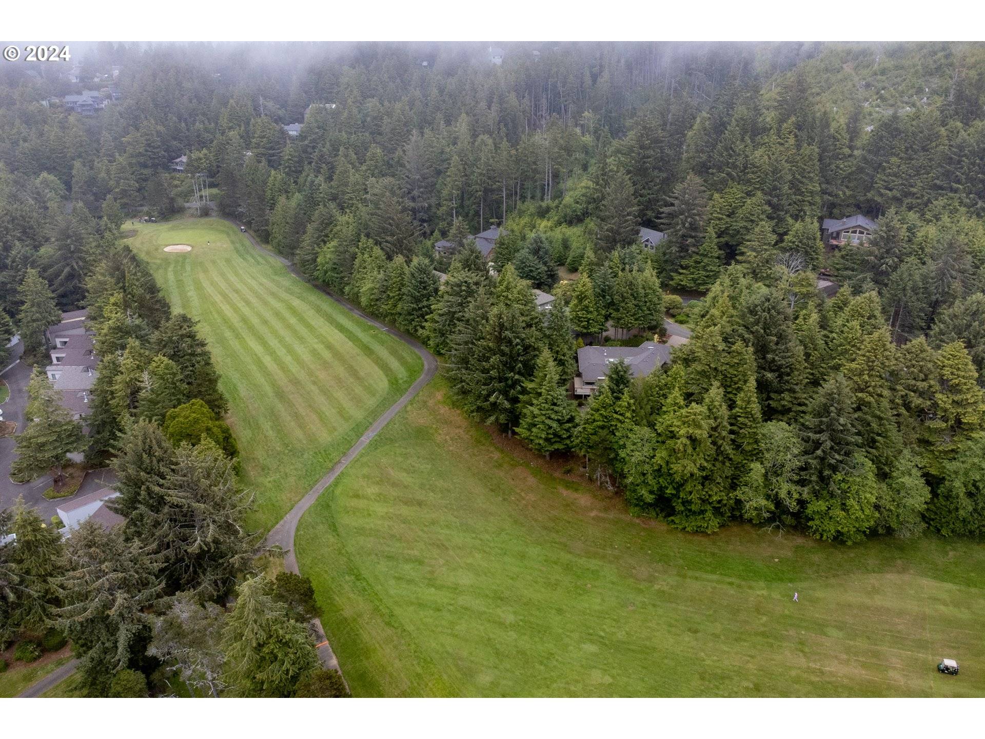 Gleneden Beach, OR 97388,541 FAIRWAY DR