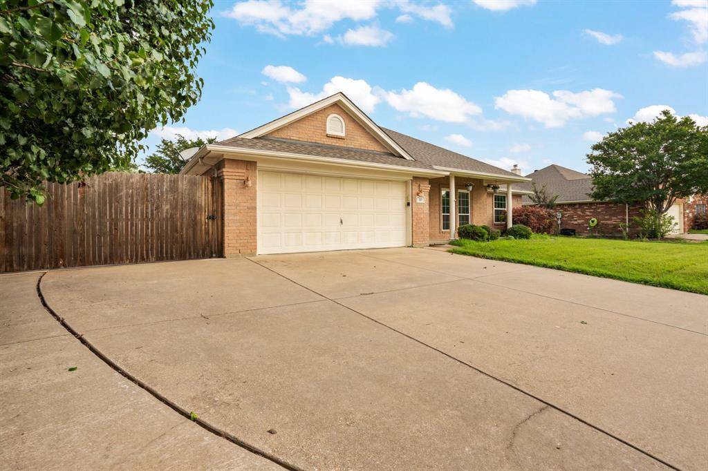 Burleson, TX 76028,321 Angela Drive