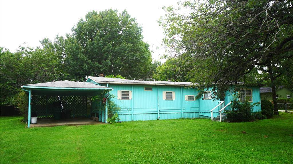 Kemp, TX 75143,230 Pine Street