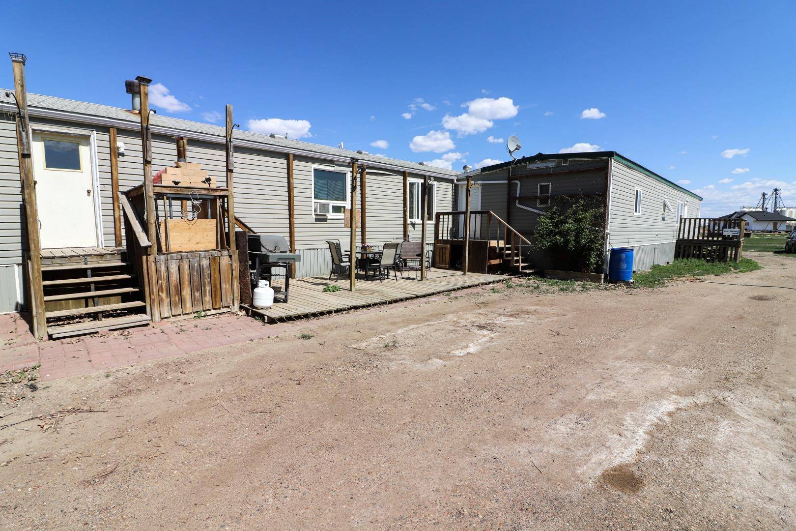 Bow Island, AB T0K 0G0,711 8 AVE E